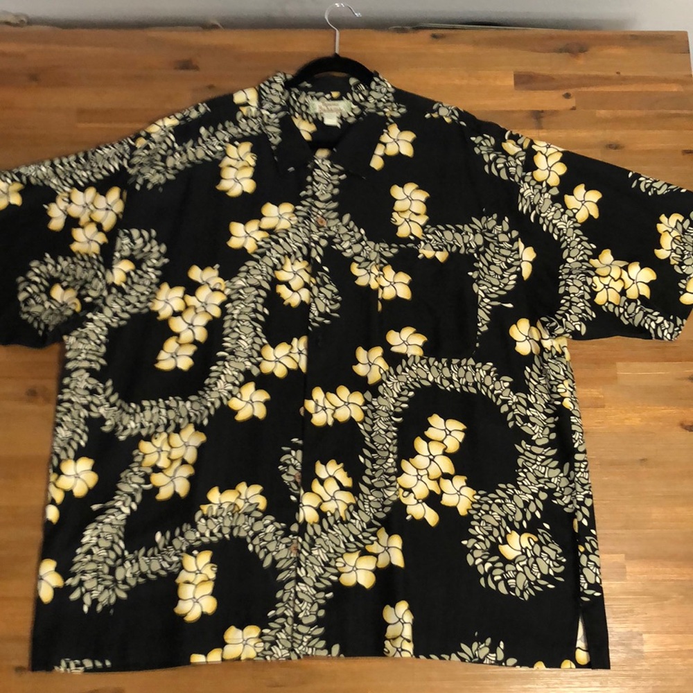 Tommy Bahama black silk aloha lay shirt